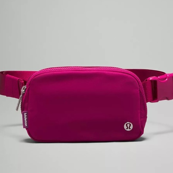 lululemon athletica Bags Nwt Lululemon Everywhere Belt Bag In Wild